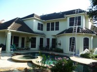 2011-11-02-05-3lg-tile-roof-cleaning-Houston-Tx.jpg